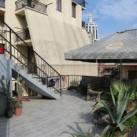 Duru'S Apartment With 3 Bedrooms Batumi Exterior photo